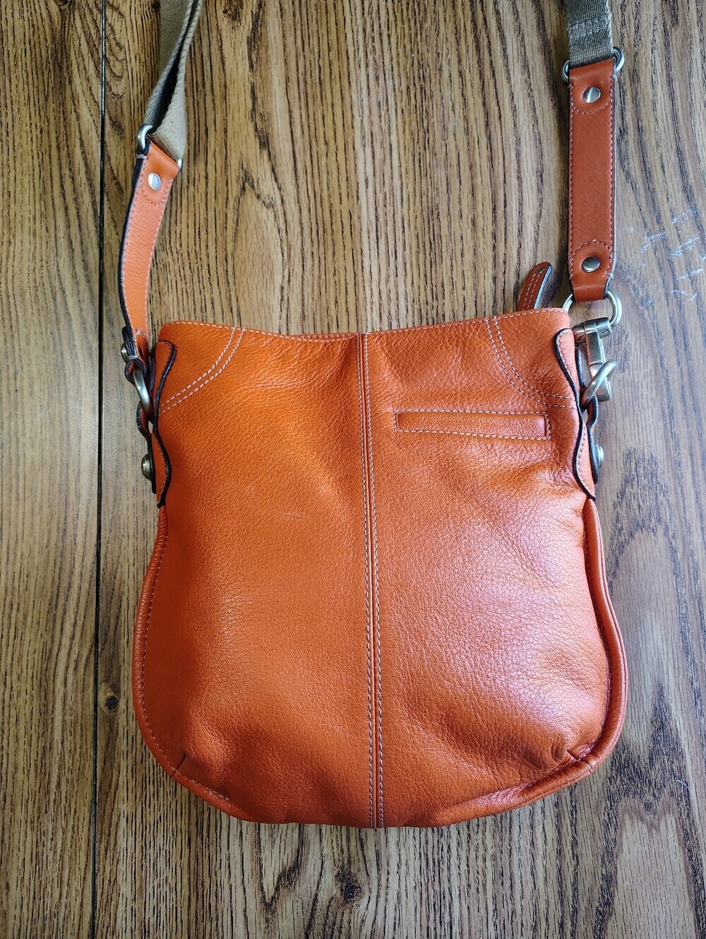 B.Makowsky Orange Genuine Leather Crossbody Bag and Animal Print Multi Pockets. - Picture 14 of 15